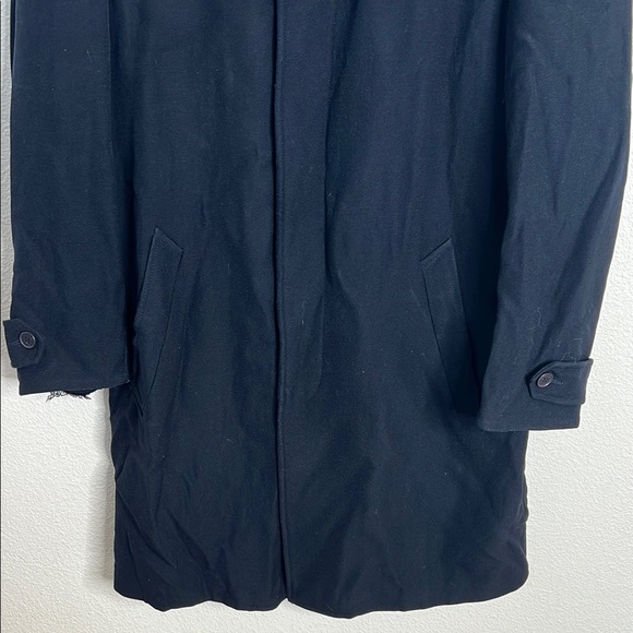 Versace Classic Black Men's Coat size XL (frayed sleeve) - Picture 3 of 9